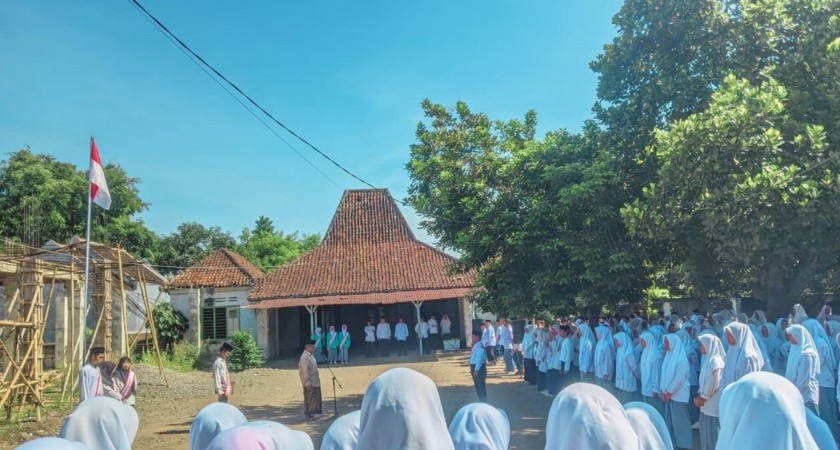 Peringatan Upacara Hari Guru Nasional